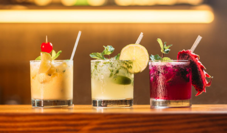 How to Elevate Your House Parties with Fizz-Based Mocktails